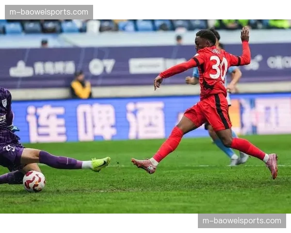 上海海港两胜一平四负 卫冕冠军陷入赛季低谷